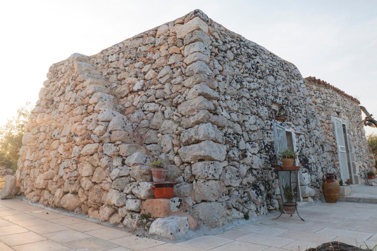 La Nicchia-Trullo Apartment Corigliano dʼOtranto Exterior foto