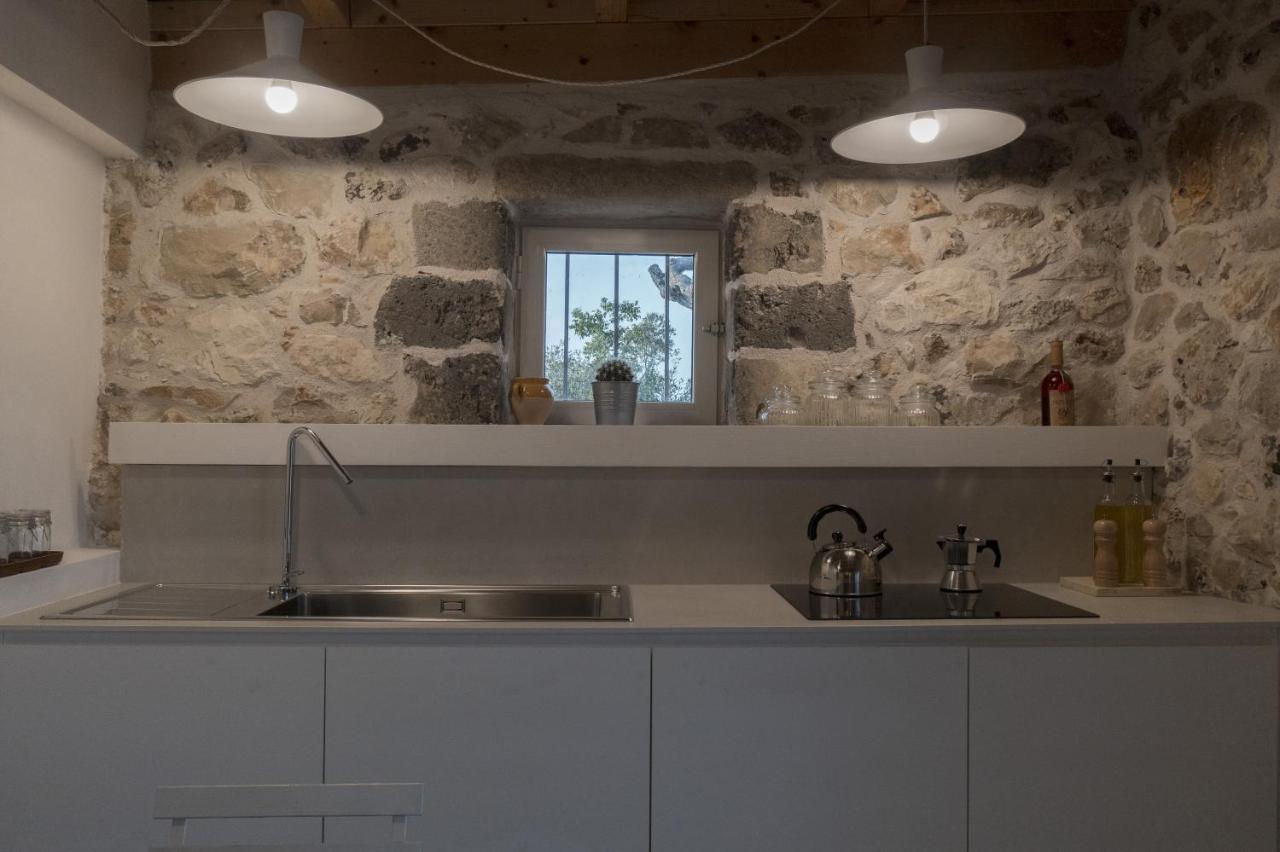 La Nicchia-Trullo Apartment Corigliano dʼOtranto Exterior foto